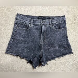 Kendall & Kylie Black Jean Shorts Size 9/29